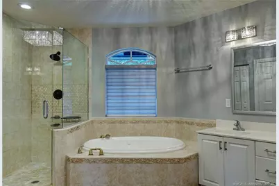 18421 Lake Bend Drive, Jupiter, FL 33458 - Photo 39