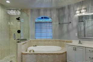 18421 Lake Bend Dr, Jupiter, FL 33458 - Photo 39