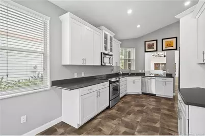 107 Pepper Lane, Jensen Beach, FL 34957 - Photo 7