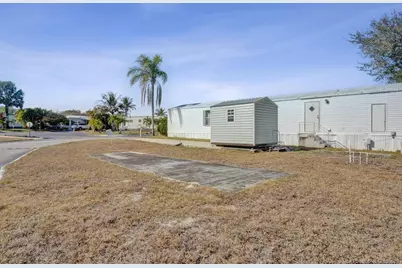 332 NE Tropicalia Lane, Jensen Beach, FL 34957 - Photo 13