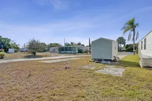 332 NE Tropicalia Ln, Jensen Beach, FL 34957 - Photo 1