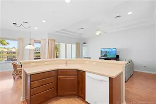 1661 NW Old Oak Terrace, Jensen Beach, FL 34957 - Photo 17