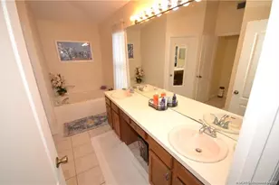 753 NW Waterlily Pl, Jensen Beach, FL 34957 - Photo 11