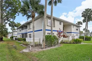 1506 SE Royal Green Cir, Port Saint Lucie, FL 34952 - Photo 7