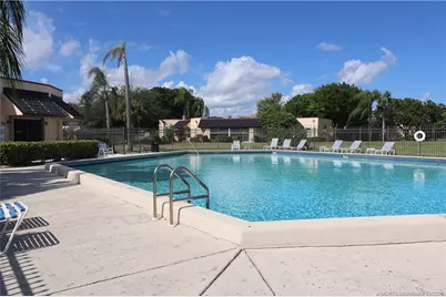 2083 NE Collins Circle #90, Jensen Beach, FL 34957 - Photo 11