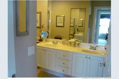 8952 SE Retreat Drive, Hobe Sound, FL 33455 - Photo 11