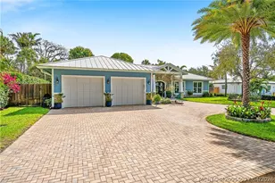 305 SE Flamingo Ave, Stuart, FL 34996 - Photo 3