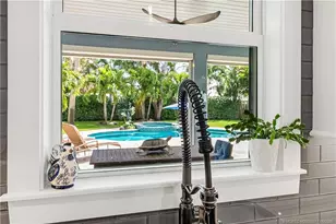 305 SE Flamingo Ave, Stuart, FL 34996 - Photo 13