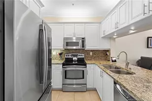 1560 Island Cove Rd, Fort Pierce, FL 34949 - Photo 11