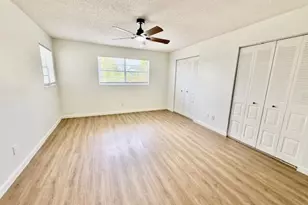 2950 SE Ocean Blvd, Stuart, FL 34996 - Photo 11