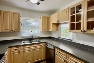 2950 SE Ocean Blvd, Stuart, FL 34996 - Photo 17