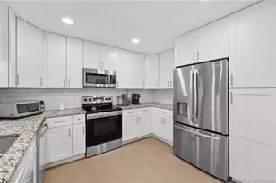 3289 NE Holly Creek Dr, Jensen Beach, FL 34957 - Photo 3