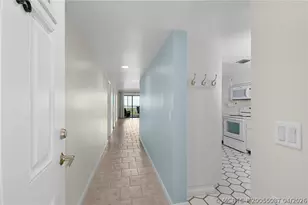 529 NE Plantation Rd, Stuart, FL 34996 - Photo 7