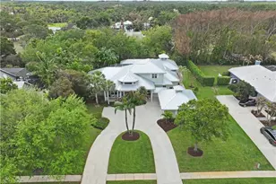 5661 SW Orchid Bay Dr, Palm City, FL 34990 - Photo 3