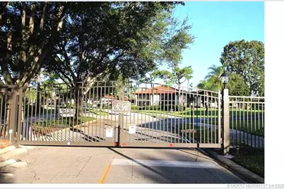 911 SW South River Drive #206, Stuart, FL 34997 - Photo 5