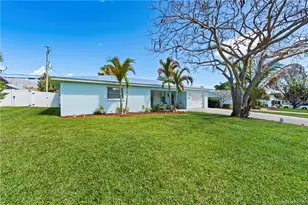 3389 NE Linda Dr, Jensen Beach, FL 34957 - Photo 23