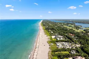 10742 SE Burgee Ct, Hobe Sound, FL 33455 - Photo 15