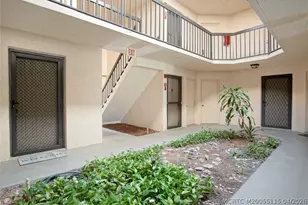 2083 NE Collins Cir, Jensen Beach, FL 34957 - Photo 15