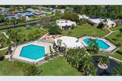 2083 NE Collins Circle #Unit 8-1, Jensen Beach, FL 34957 - Photo 17