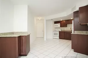 2083 NE Collins Cir, Jensen Beach, FL 34957 - Photo 5