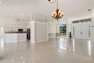 1102 SE Strathmore Dr, Port Saint Lucie, FL 34952 - Photo 13