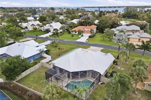 1102 SE Strathmore Dr, Port Saint Lucie, FL 34952 - Photo 51