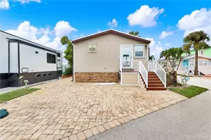 10701 S Ocean Dr, Jensen Beach, FL 34957 - Photo 41