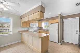 187 SE Village Dr, Port Saint Lucie, FL 34952 - Photo 7