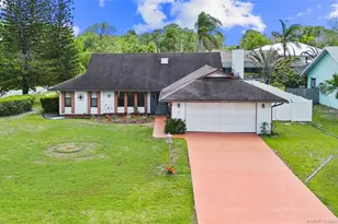 992 SE Thornhill Dr, Port Saint Lucie, FL 34983 - Photo 1