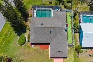 992 SE Thornhill Dr, Port Saint Lucie, FL 34983 - Photo 3