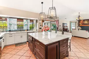 992 SE Thornhill Dr, Port Saint Lucie, FL 34983 - Photo 23