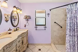 992 SE Thornhill Dr, Port Saint Lucie, FL 34983 - Photo 27
