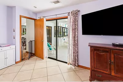 992 SE Thornhill Drive, Port Saint Lucie, FL 34983 - Photo 25