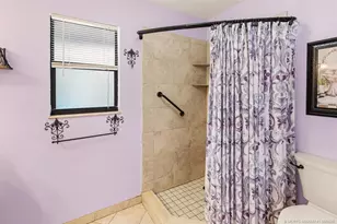 992 SE Thornhill Dr, Port Saint Lucie, FL 34983 - Photo 29