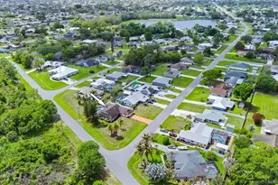 992 SE Thornhill Dr, Port Saint Lucie, FL 34983 - Photo 43