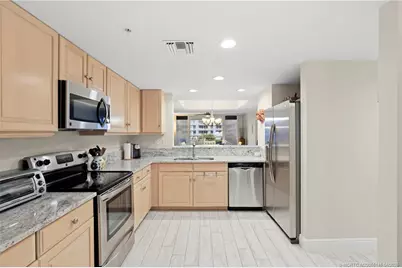 579 NE Plantation Road #N-107, Stuart, FL 34996 - Photo 17