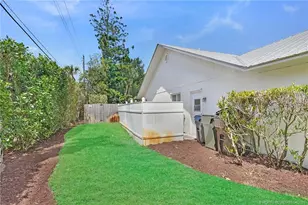 352 SW Ridge Ln, Stuart, FL 34994 - Photo 3