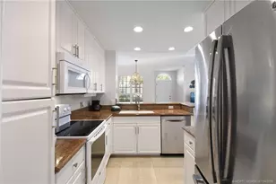 421 NE Plantation Rd, Stuart, FL 34996 - Photo 11