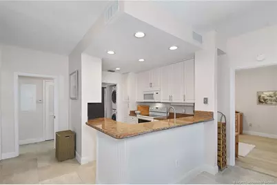 421 NE Plantation Road #617, Stuart, FL 34996 - Photo 9