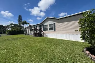 6155 N Ironwood Ln, Lantana, FL 33462 - Photo 3