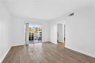 1564 SE Royal Green Cir, Port Saint Lucie, FL 34952 - Photo 11