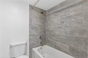 1564 SE Royal Green Cir, Port Saint Lucie, FL 34952 - Photo 17