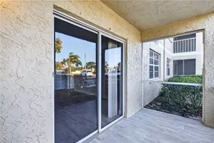 1564 SE Royal Green Cir, Port Saint Lucie, FL 34952 - Photo 25