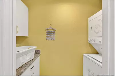 13981 Adelfa Avenue, Fort Pierce, FL 34951 - Photo 25