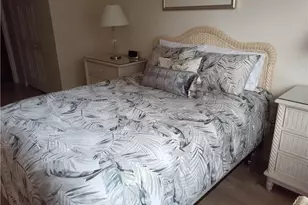 1571 SE Hampshire Way, Stuart, FL 34994 - Photo 9