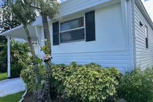 6315 S Ash Ln, Lantana, FL 33462 - Photo 5