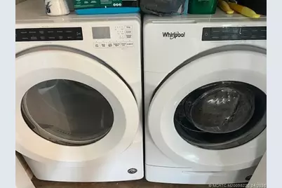 4241 Royal Manor Boulevard, Boynton Beach, FL 33436 - Photo 11