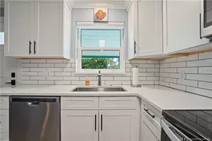 1114 NE Orange Ave, Jensen Beach, FL 34957 - Photo 5