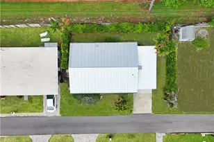 1114 NE Orange Ave, Jensen Beach, FL 34957 - Photo 23