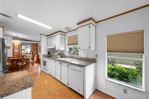 7894 SE Saratoga Dr, Hobe Sound, FL 33455 - Photo 15